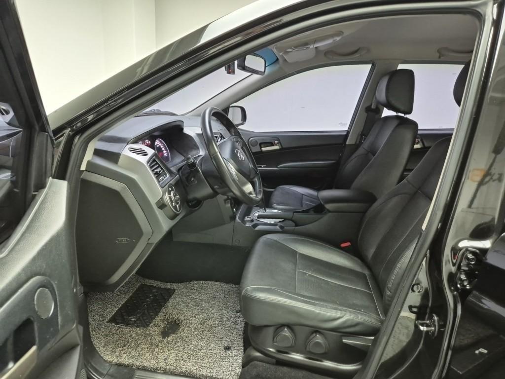 Ssangyong Korando - Vista 11