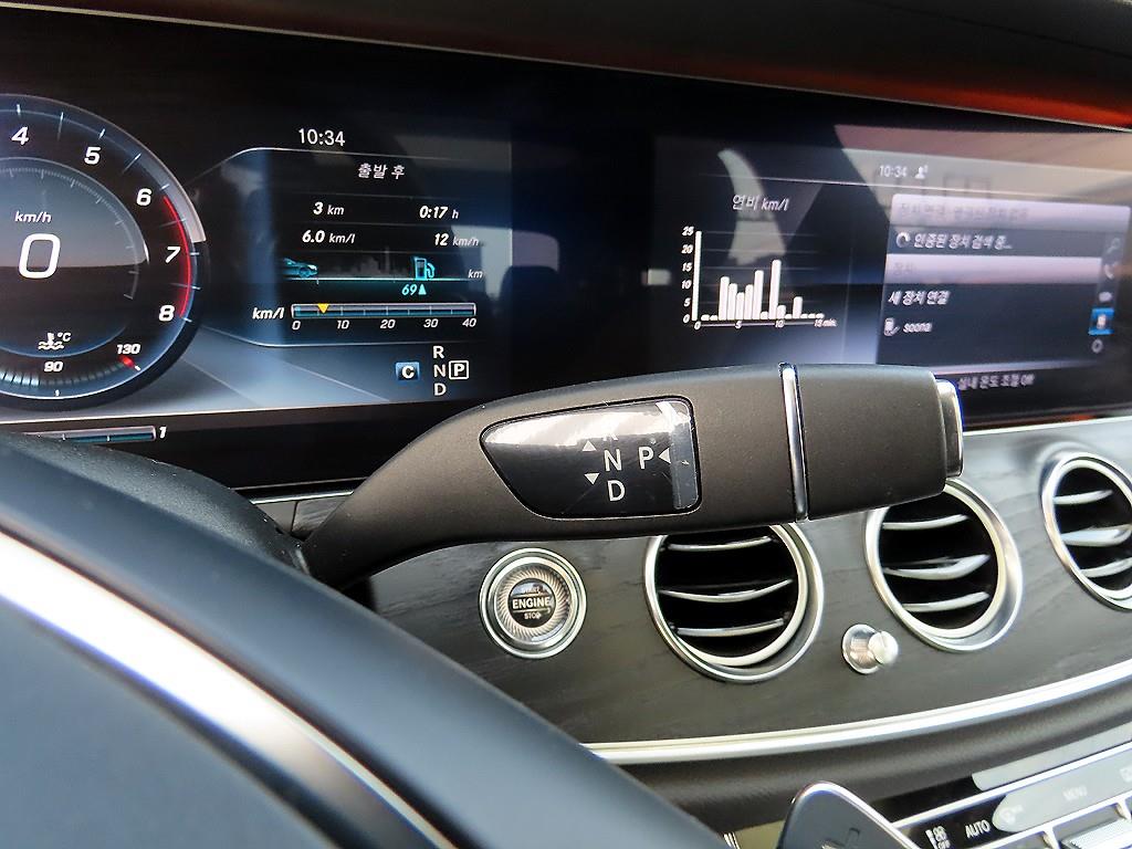 Mercedes Benz E class - Vista 10