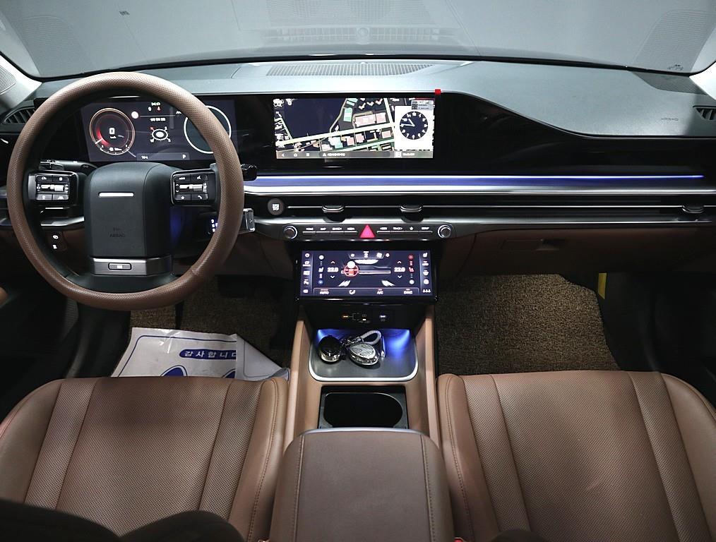 HYUNDAI Grandeur - Vista 5