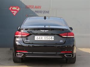 Genesis G80 - Vista 8