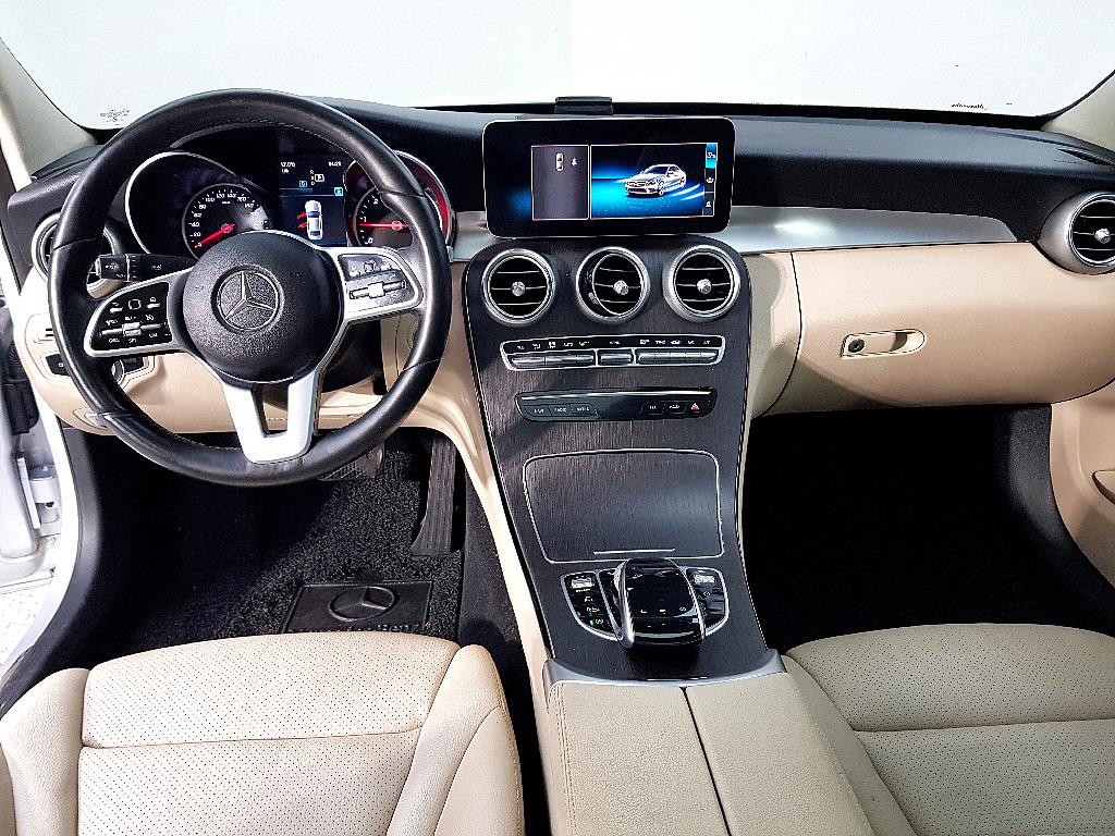 Mercedes Benz C Class - Vista 5