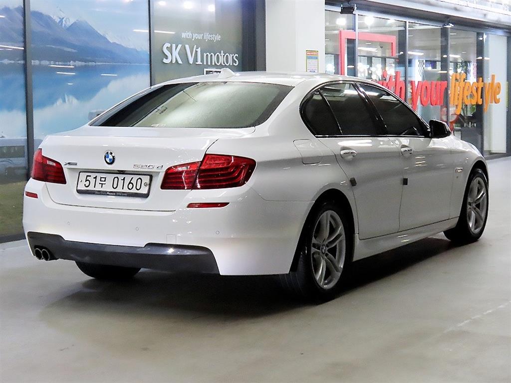 BMW 5 Series - Vista 4