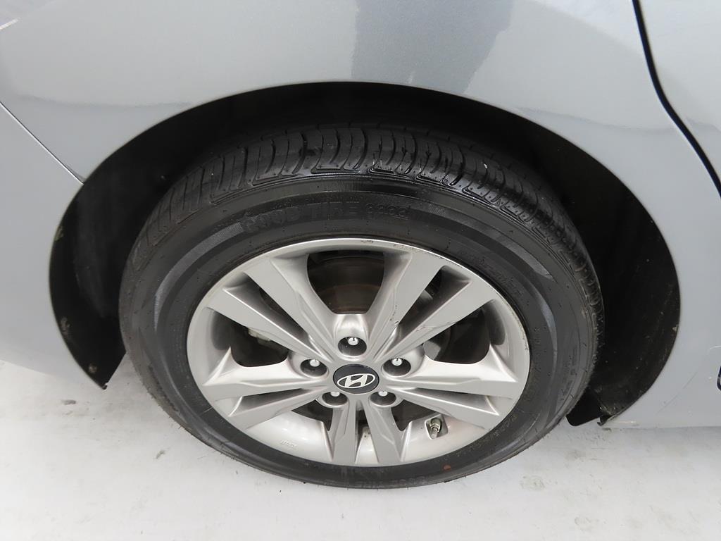 HYUNDAI Avante 2018 Gris - Importación desde Corea - HF Imports Iquique - Foto 20