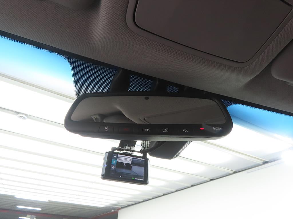 HYUNDAI Avante - Vista 12