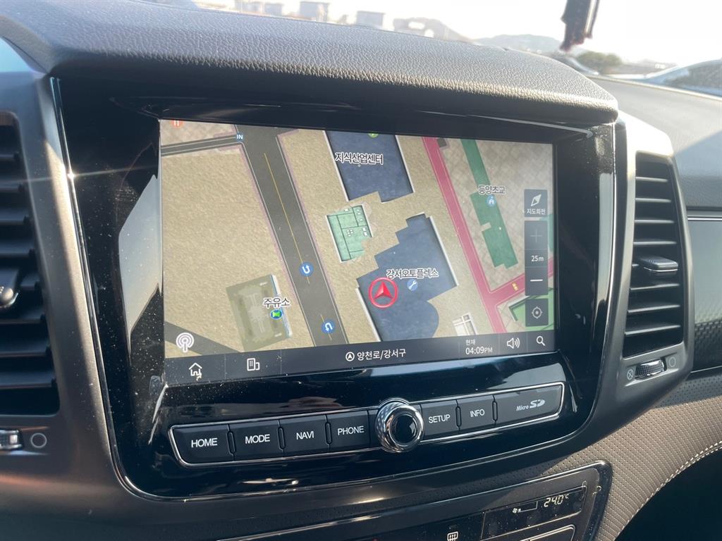 Ssangyong Rexton - Vista 9