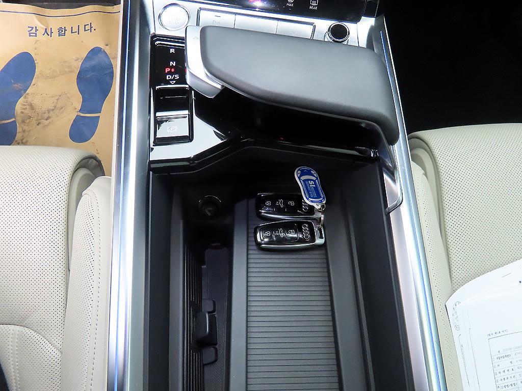 Audi e-Tron - Vista 10