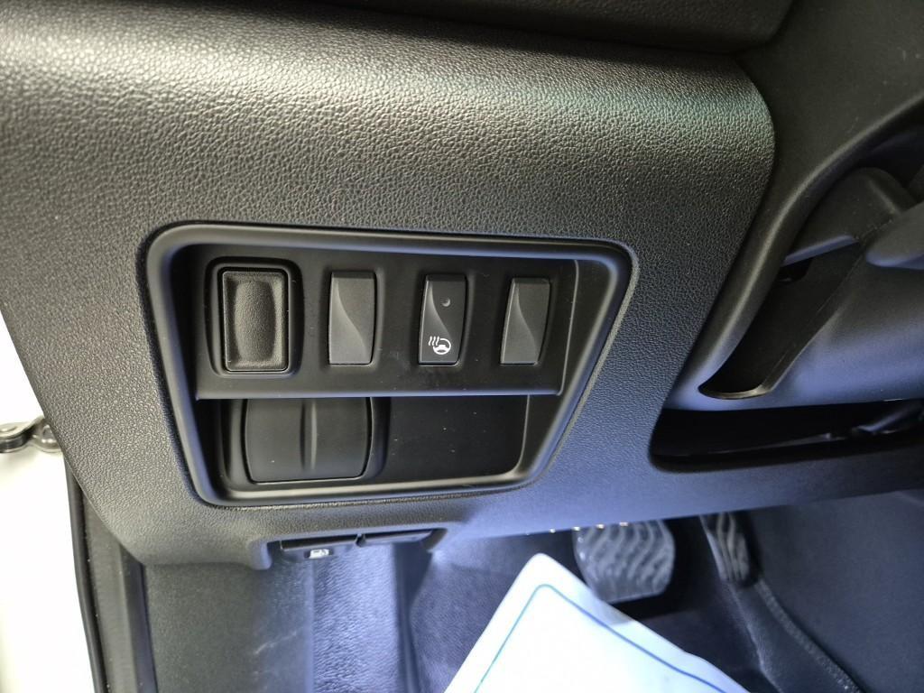 SAMSUNG QM6 - Vista 12