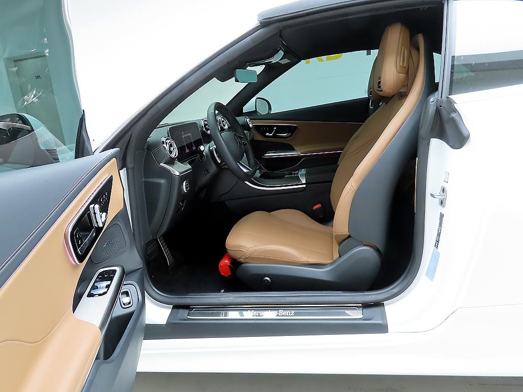 Mercedes Benz CLE Class 2025 Blanco - Importación desde Corea - HF Imports Iquique - Foto 13