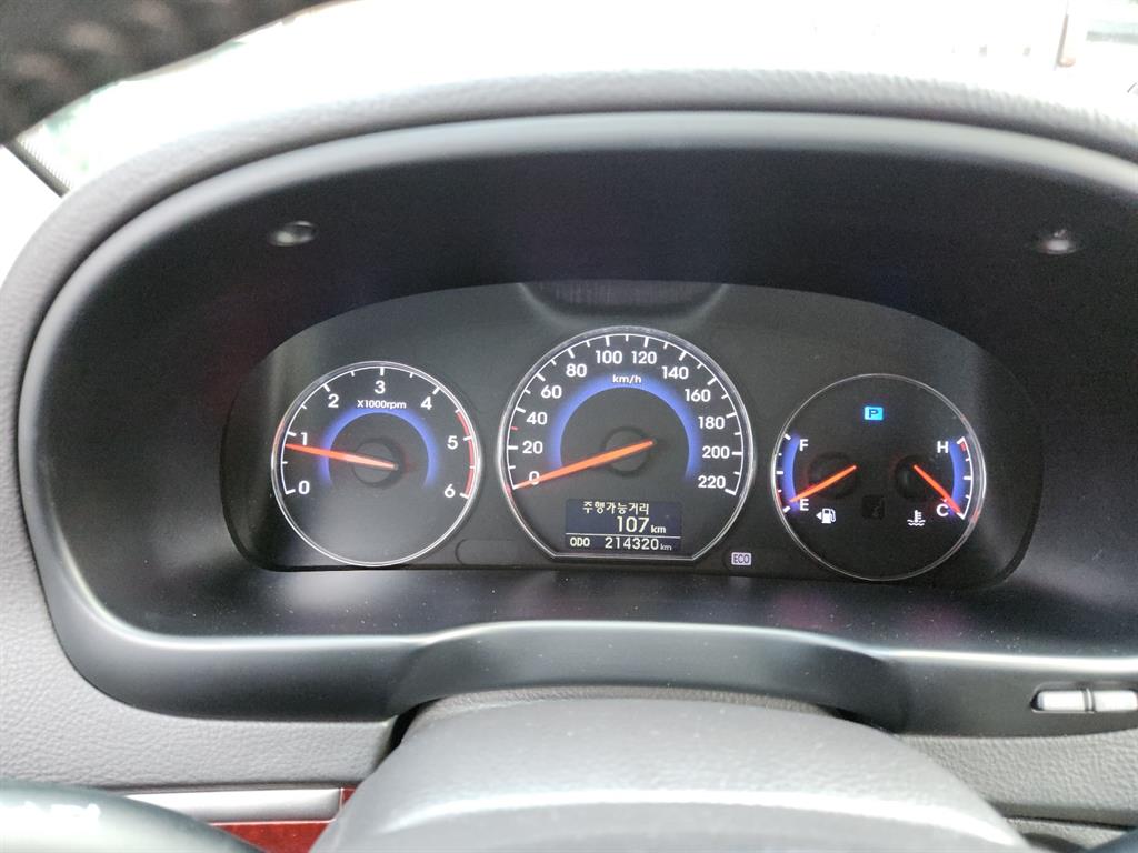 HYUNDAI Santa Fe - Vista 10