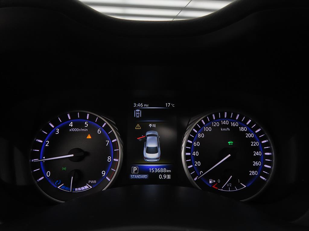 Infiniti Q - Vista 9