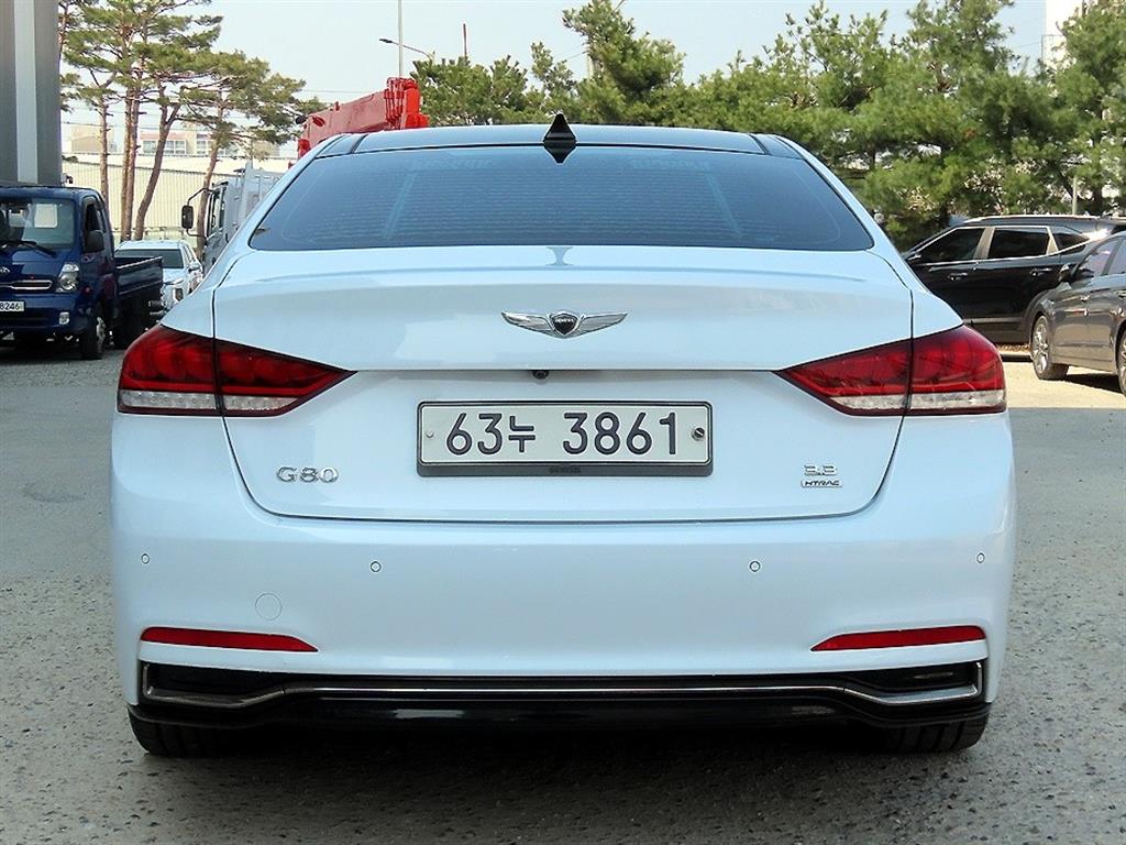 Genesis G80 - Vista 4