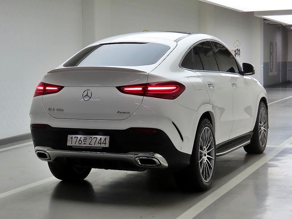 Mercedes Benz GLE Class - Vista 4