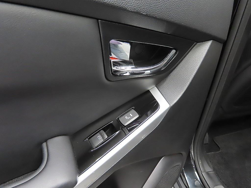 Ssangyong Korando 2014 Negro - Importación desde Corea - HF Imports Iquique - Foto 10