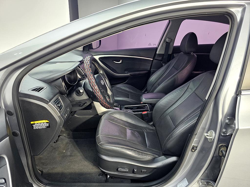 HYUNDAI i30 - Vista 8