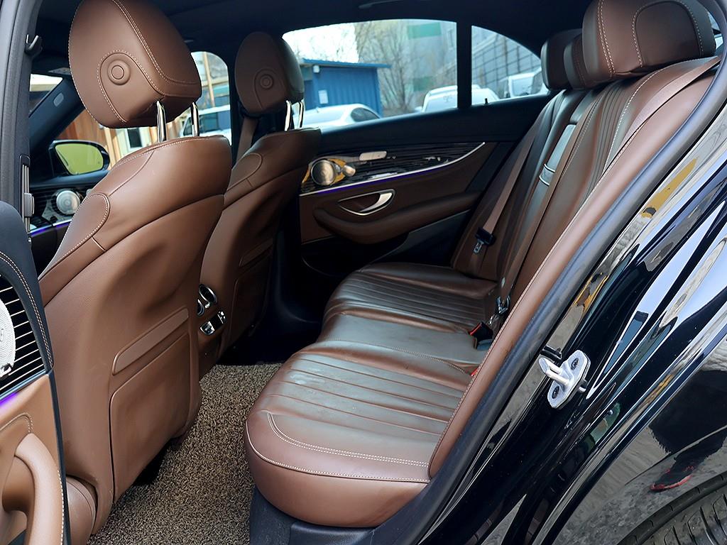 Mercedes Benz E class 2021 Negro - Importación desde Corea - HF Imports Iquique - Foto 12