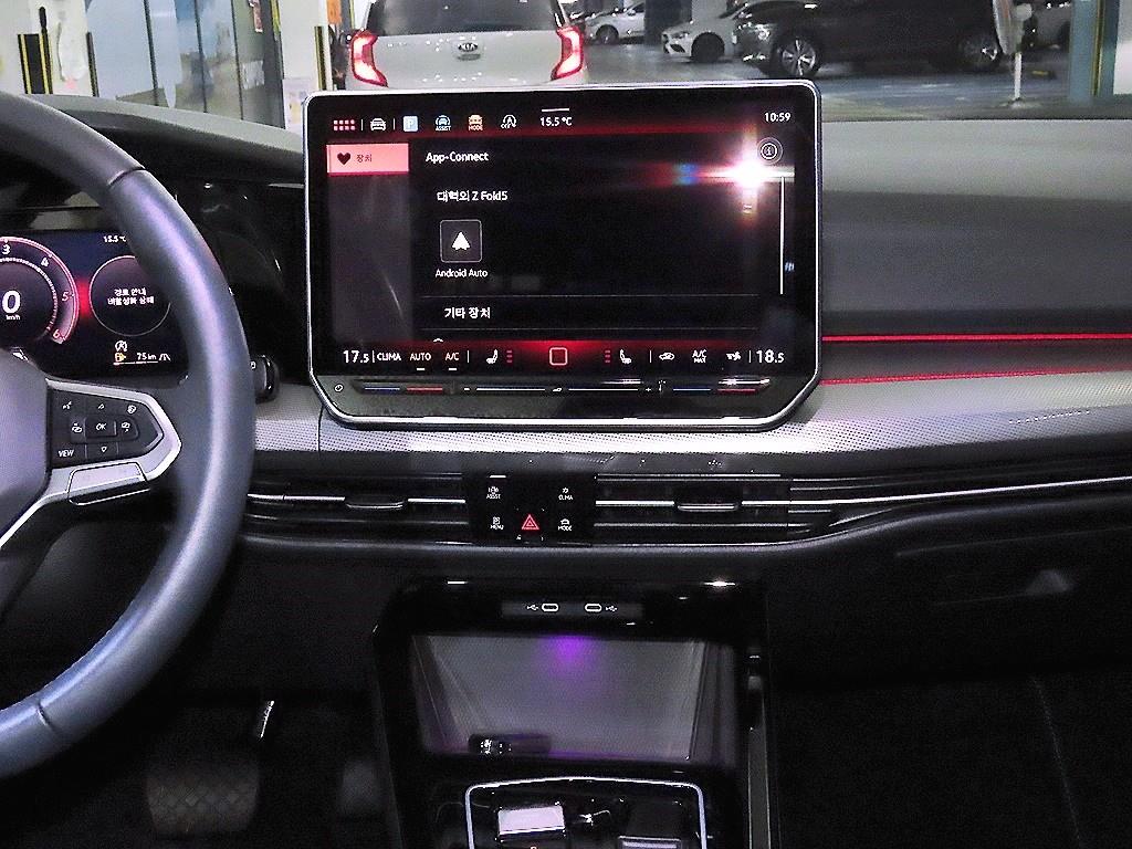 Volkswagen Golf - Vista 11