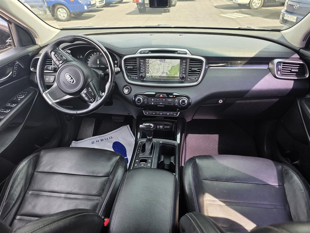 KIA Sorento - Vista 7
