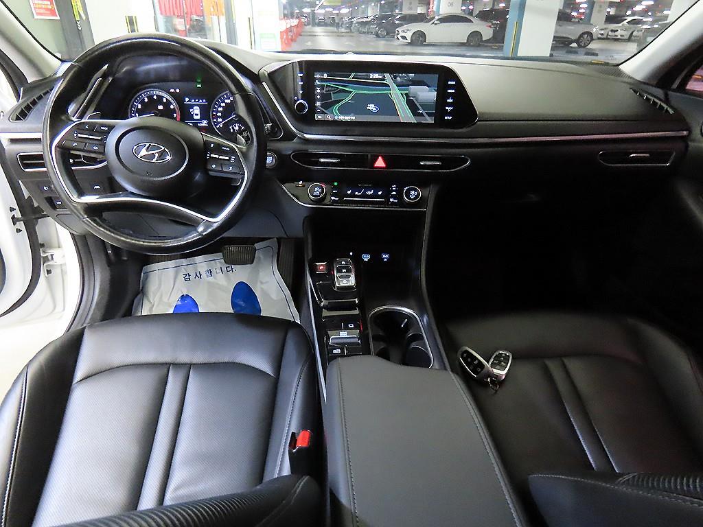 HYUNDAI Sonata - Vista 10