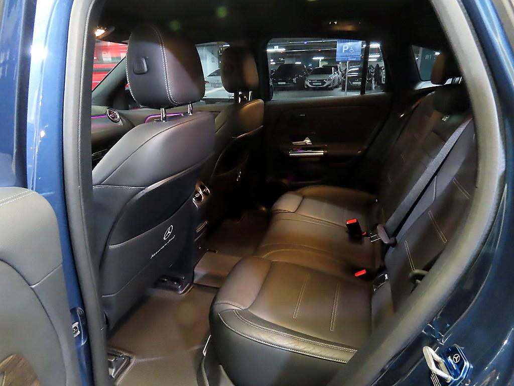 Mercedes Benz EQA - Vista 7