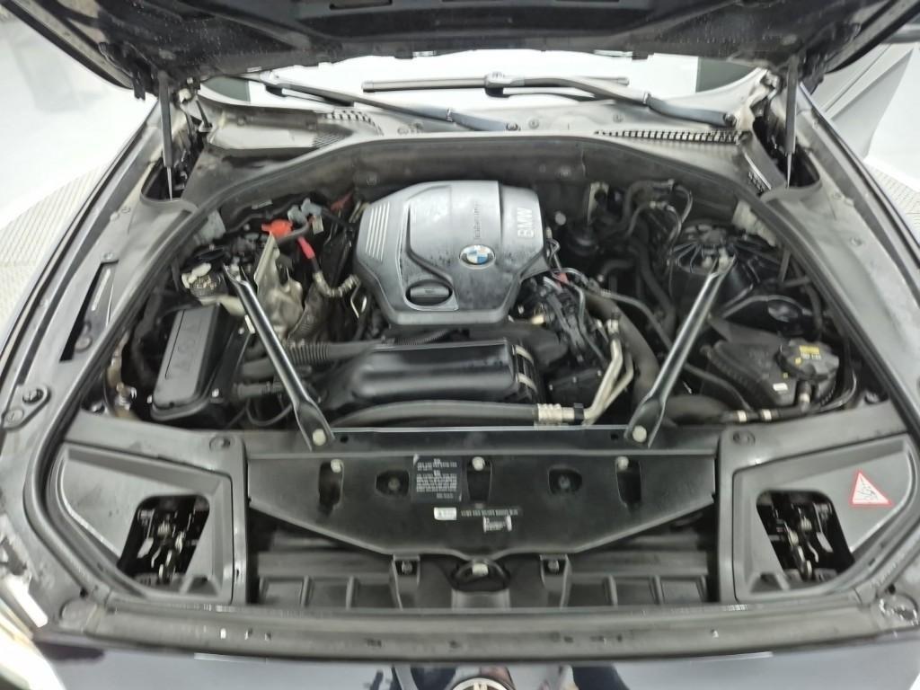 BMW 5 Series 2016 Negro - Importación desde Corea - HF Imports Iquique - Foto 17