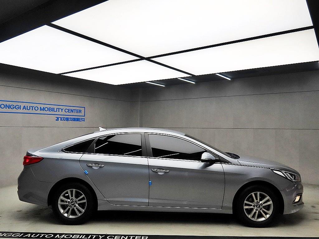 HYUNDAI Sonata - Vista 2