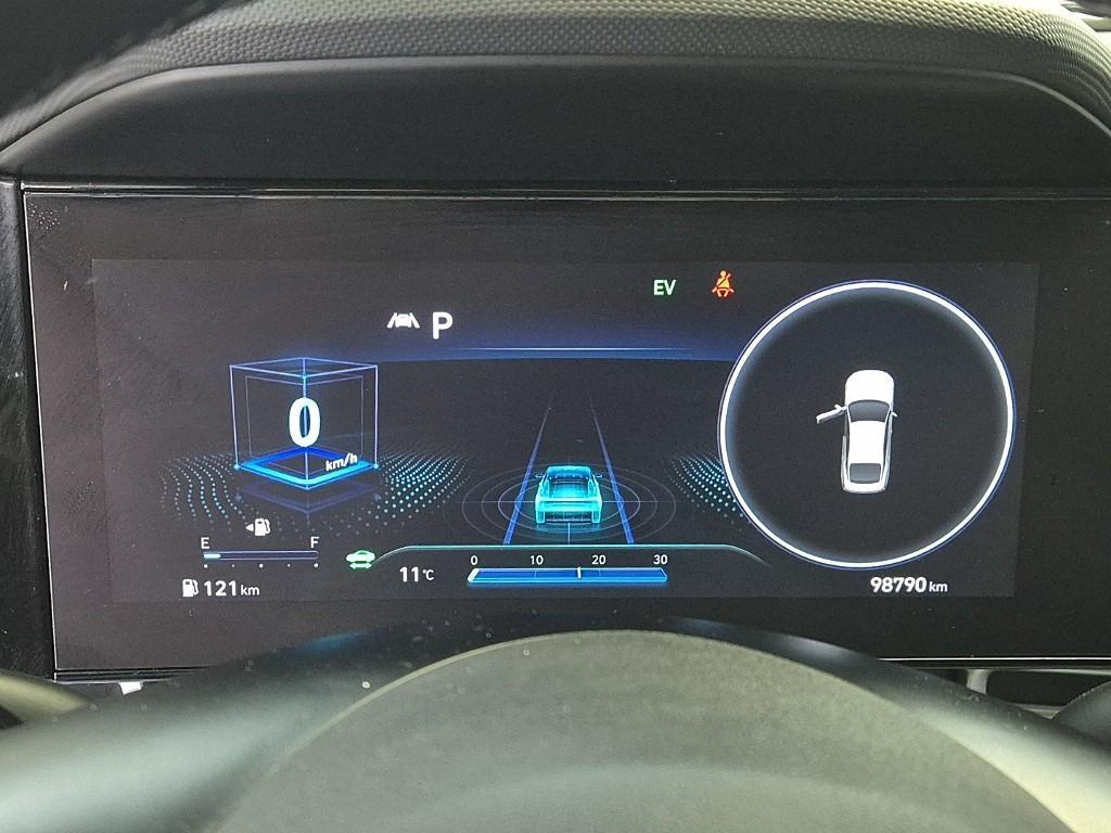 HYUNDAI Avante - Vista 6