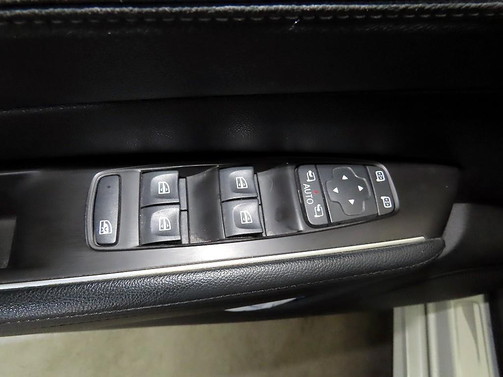 SAMSUNG SM6 - Vista 12