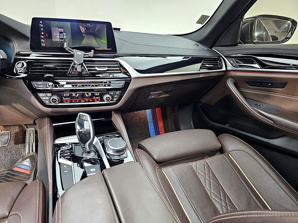 BMW 5 Series - Vista 10