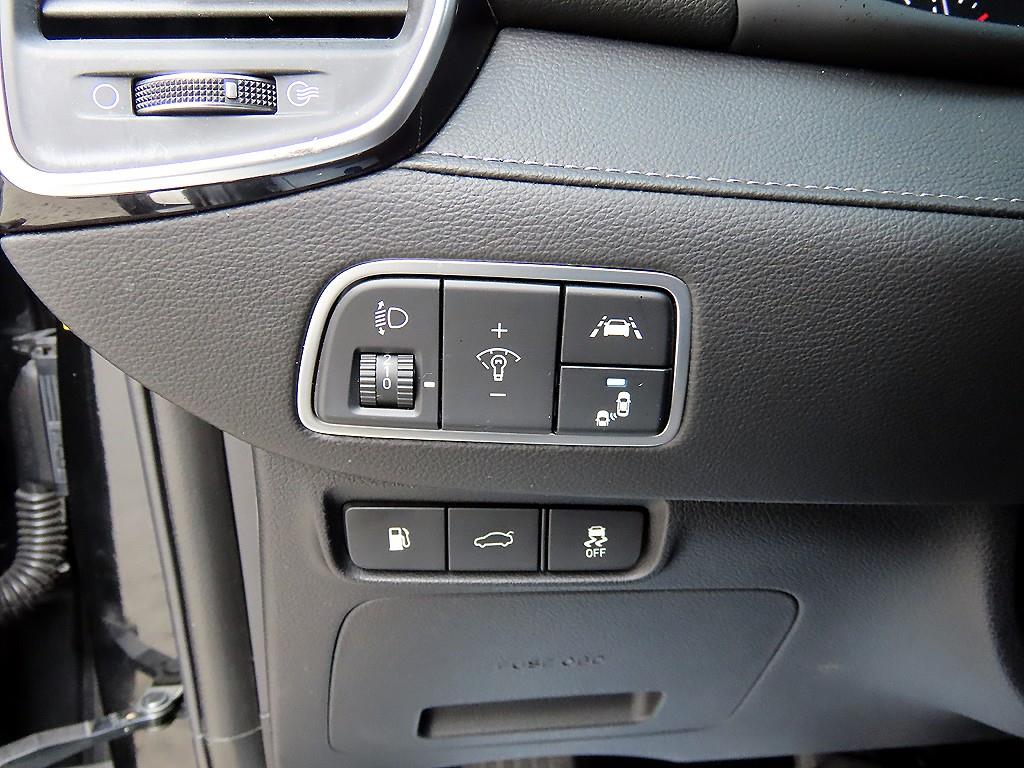 HYUNDAI Grandeur - Vista 12