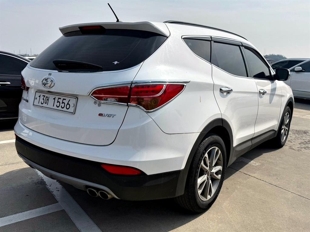 HYUNDAI Santa Fe - Vista 4