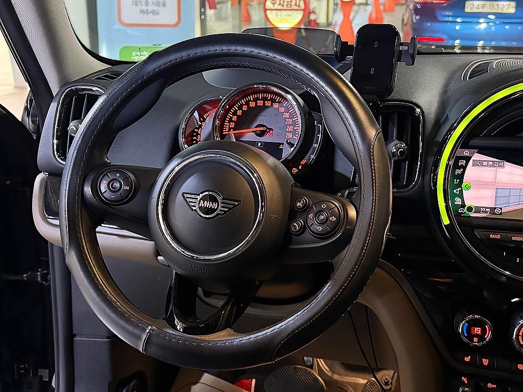 Mini Countryman - Vista 9
