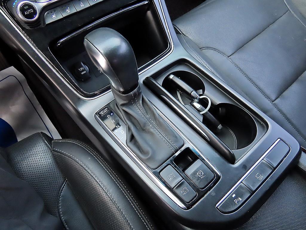 HYUNDAI Grandeur - Vista 10