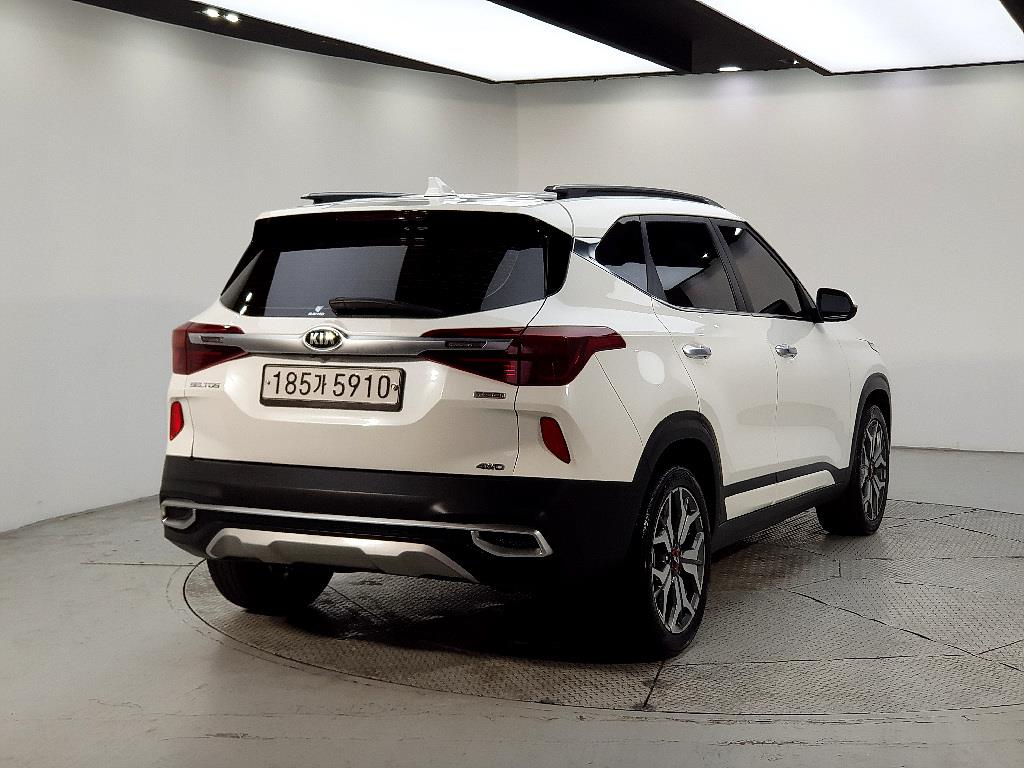 KIA Seltos - Vista 4