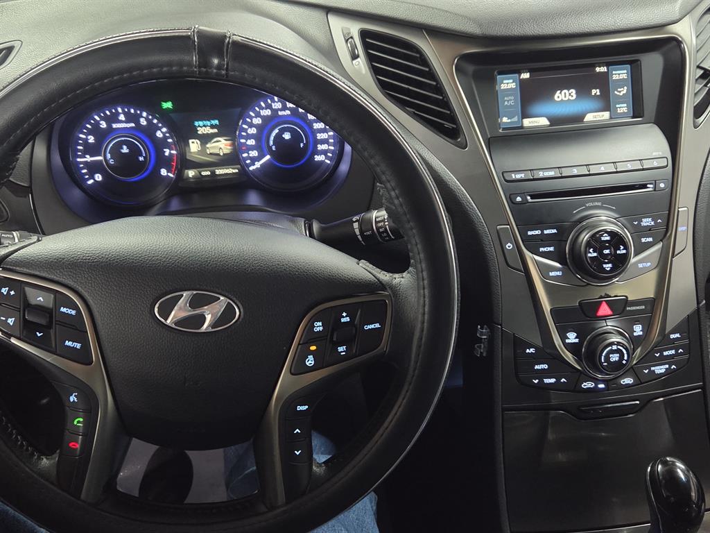 HYUNDAI Grandeur 2014 Negro - Importación desde Corea - HF Imports Iquique - Foto 14