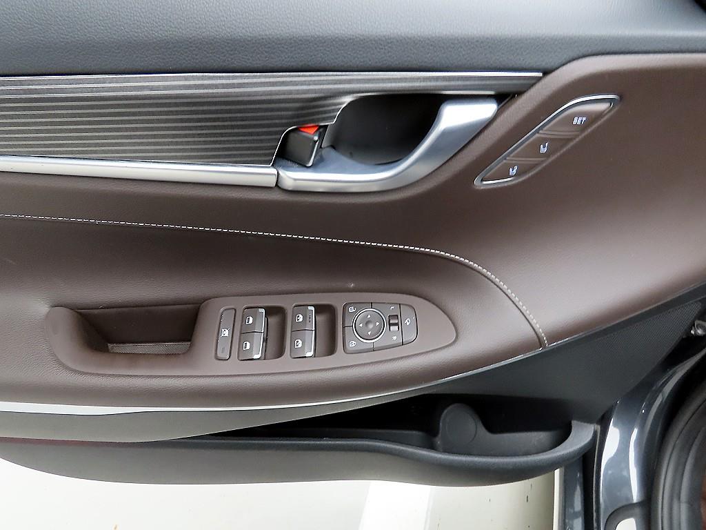 HYUNDAI Grandeur - Vista 11