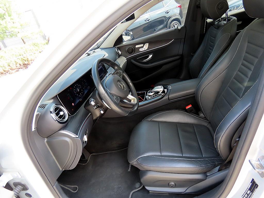 Mercedes Benz E class - Vista 5