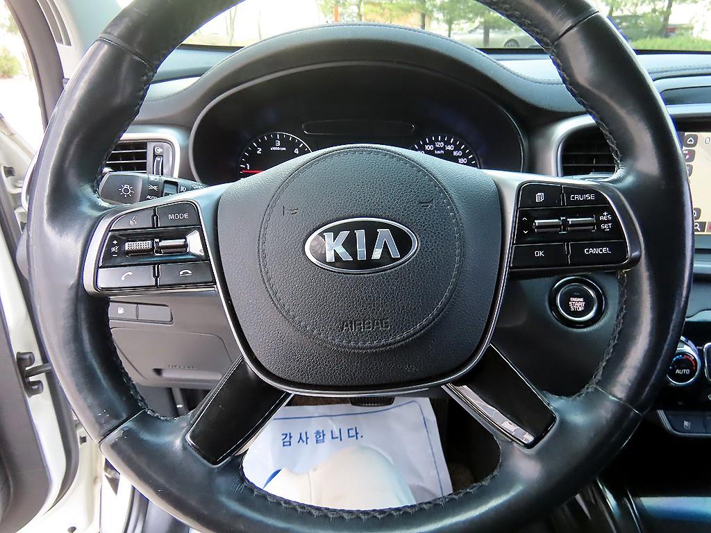 KIA Sorento - Vista 8
