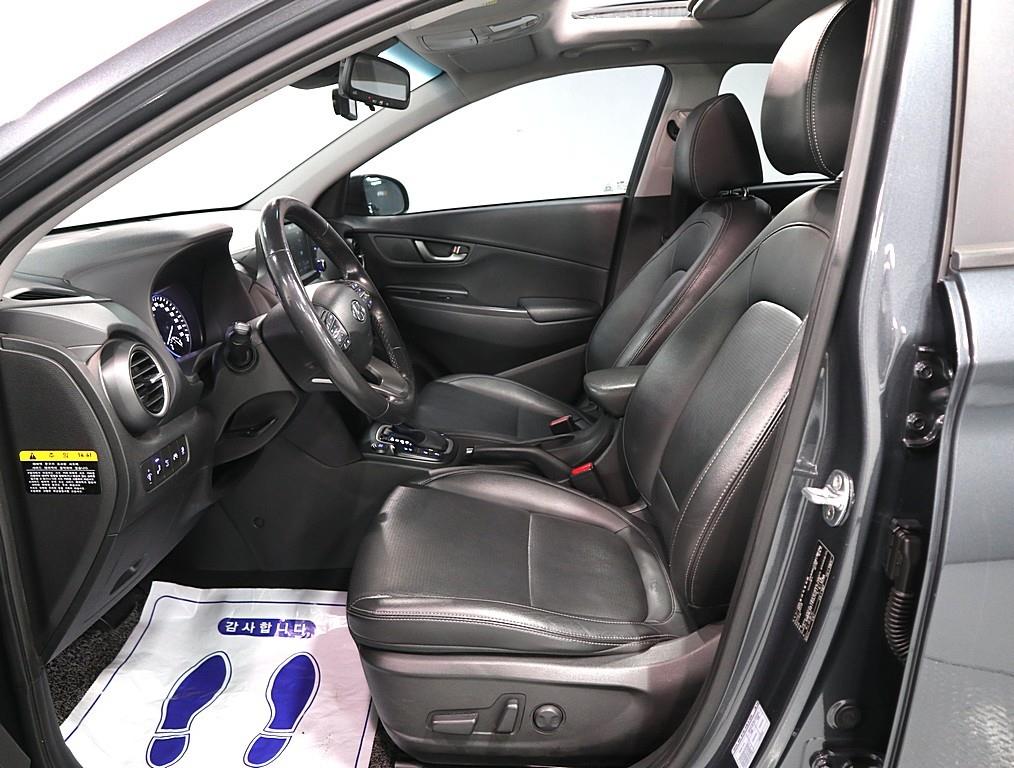 HYUNDAI Kona - Vista 8