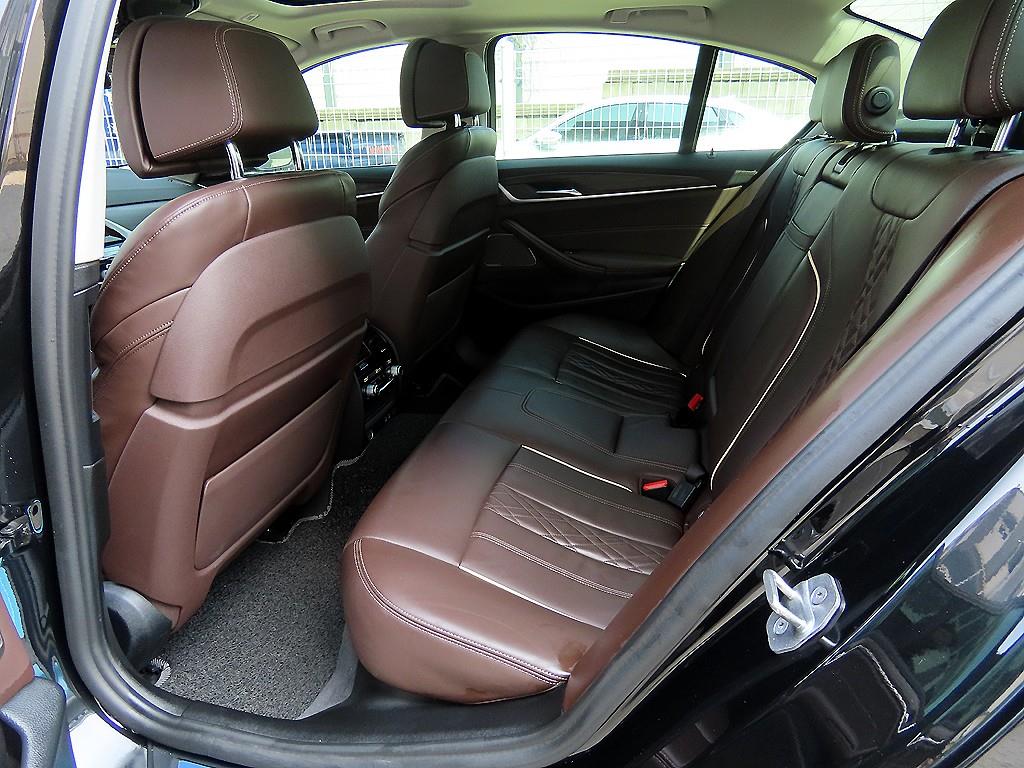 BMW 5 Series - Vista 6