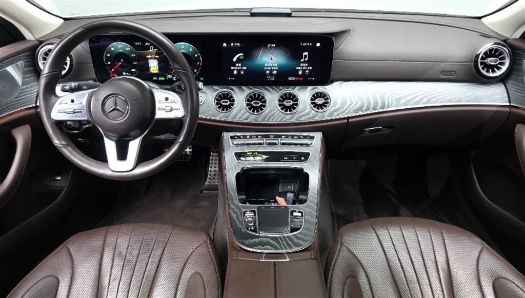 Mercedes Benz CLS Class - Vista 7