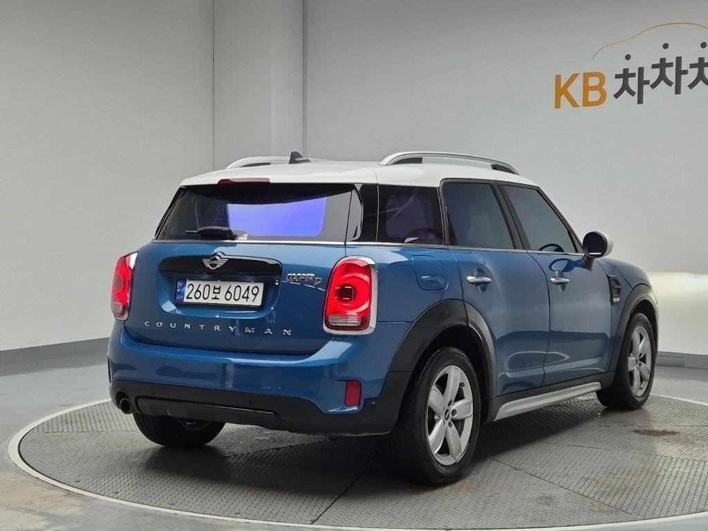 Mini Countryman - Vista 4