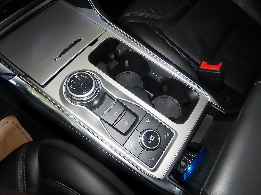 Ford Explorer - Vista 12