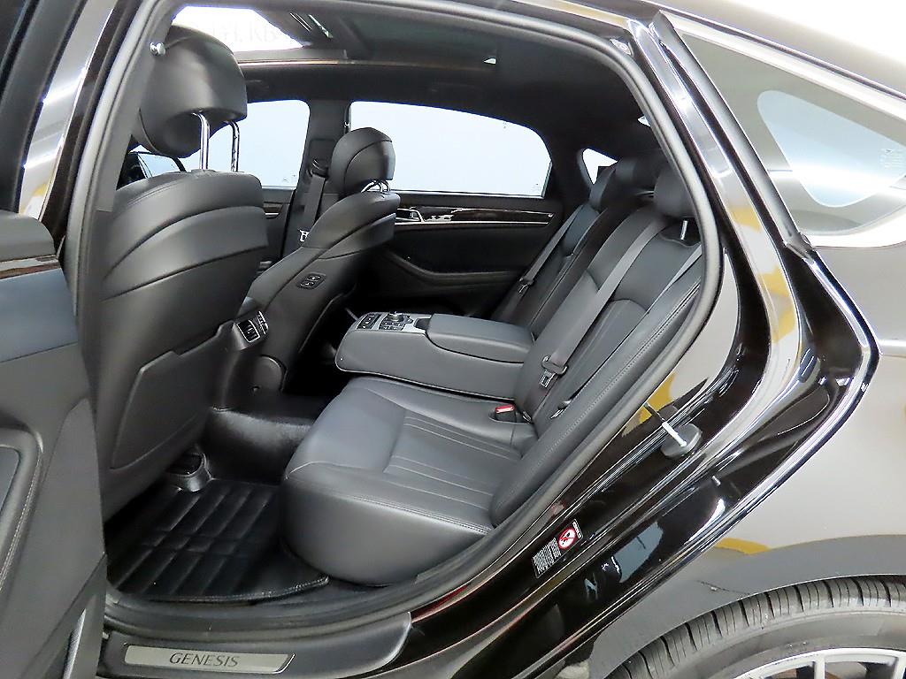 Genesis G80 - Vista 6