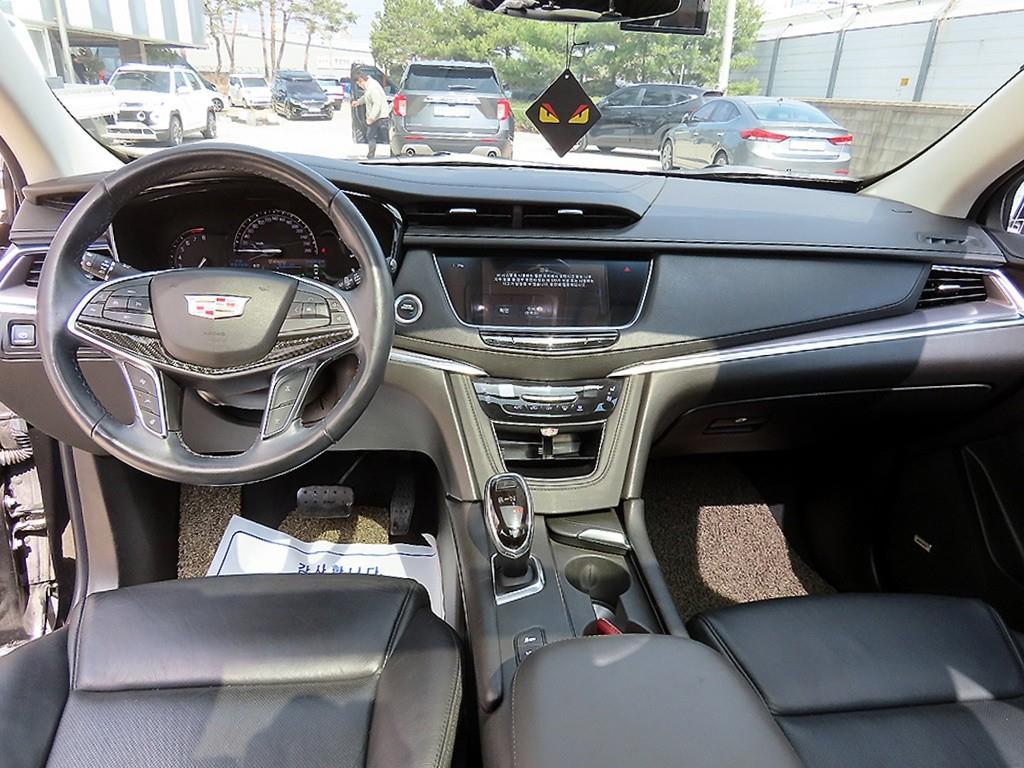 Cadillac XT5 - Vista 7