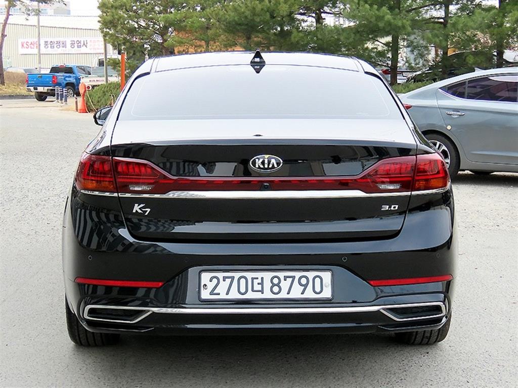 KIA K7 - Vista 4