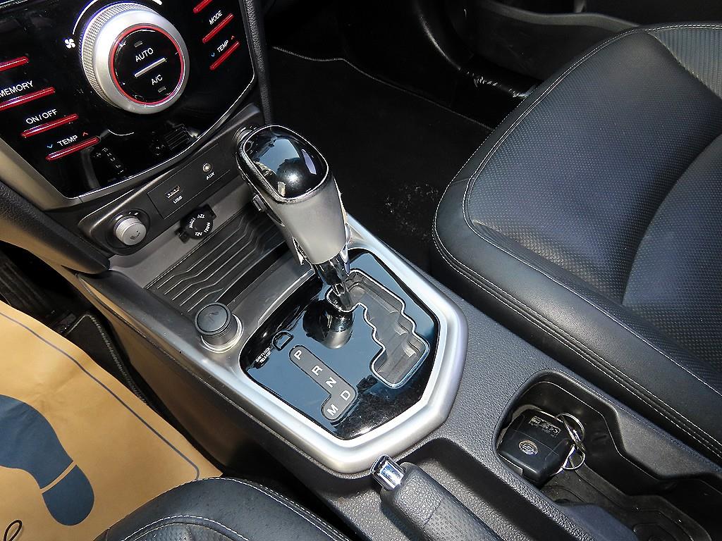 Ssangyong Tivoli - Vista 10