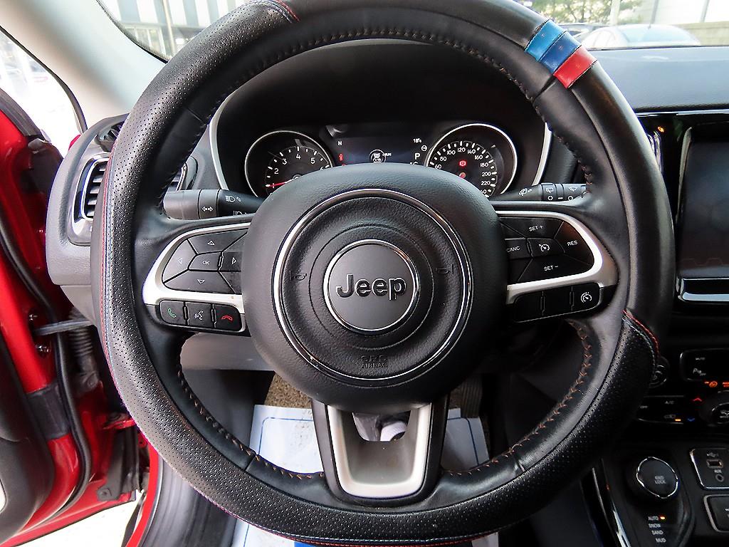 Jeep Compass - Vista 8
