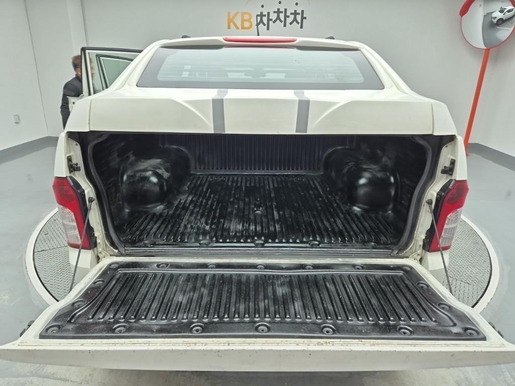 Ssangyong Korando 2015 Blanco - Importación desde Corea - HF Imports Iquique - Foto 17