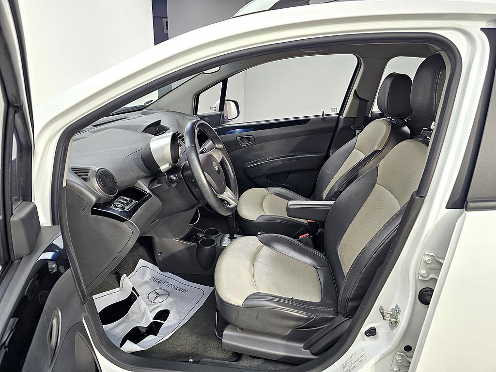 Chevrolet Spark - Vista 8