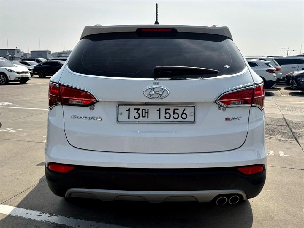 HYUNDAI Santa Fe - Vista 3